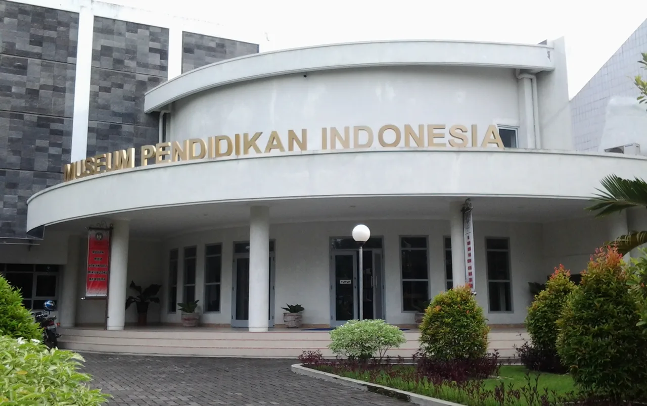 Media utama