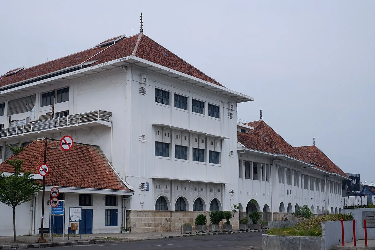 Media utama