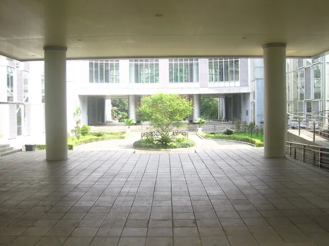 Area pintu masuk Griya Anggrek di Kebun Raya Bogor / Entrance area of Griya Anggrek at Kebun Raya Bogor