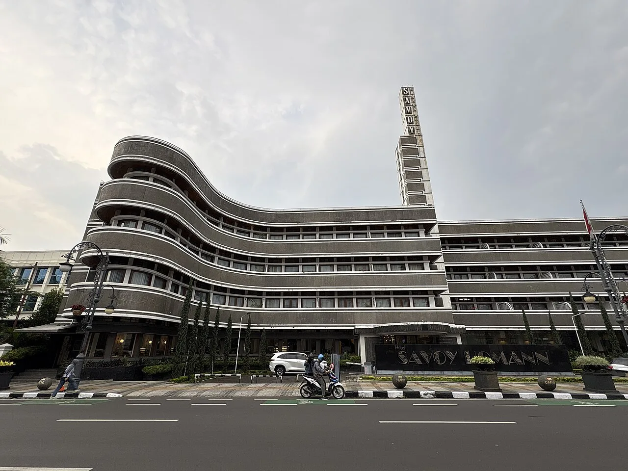 Media utama