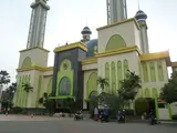 Masjid Agung Al-Barkah di Kota Bekasi.